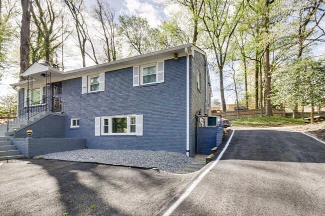 Building Photo - 5123 Boulder Dr