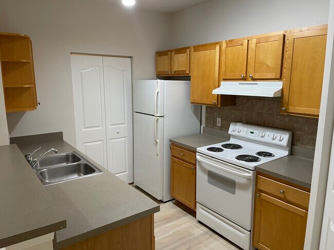 Building Photo - 4207 S Dale Mabry Hwy