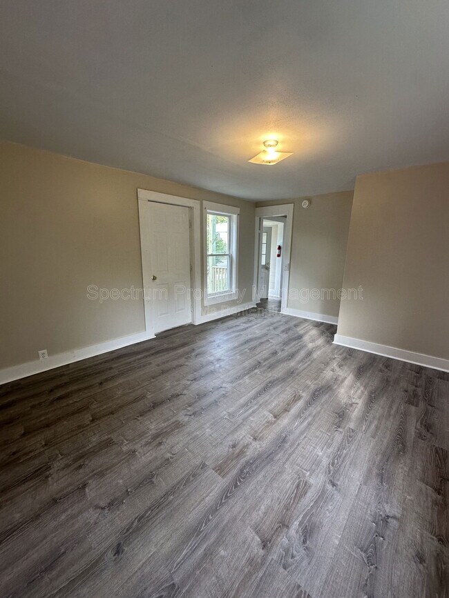 Building Photo - 73 Mt Pleasant Ave