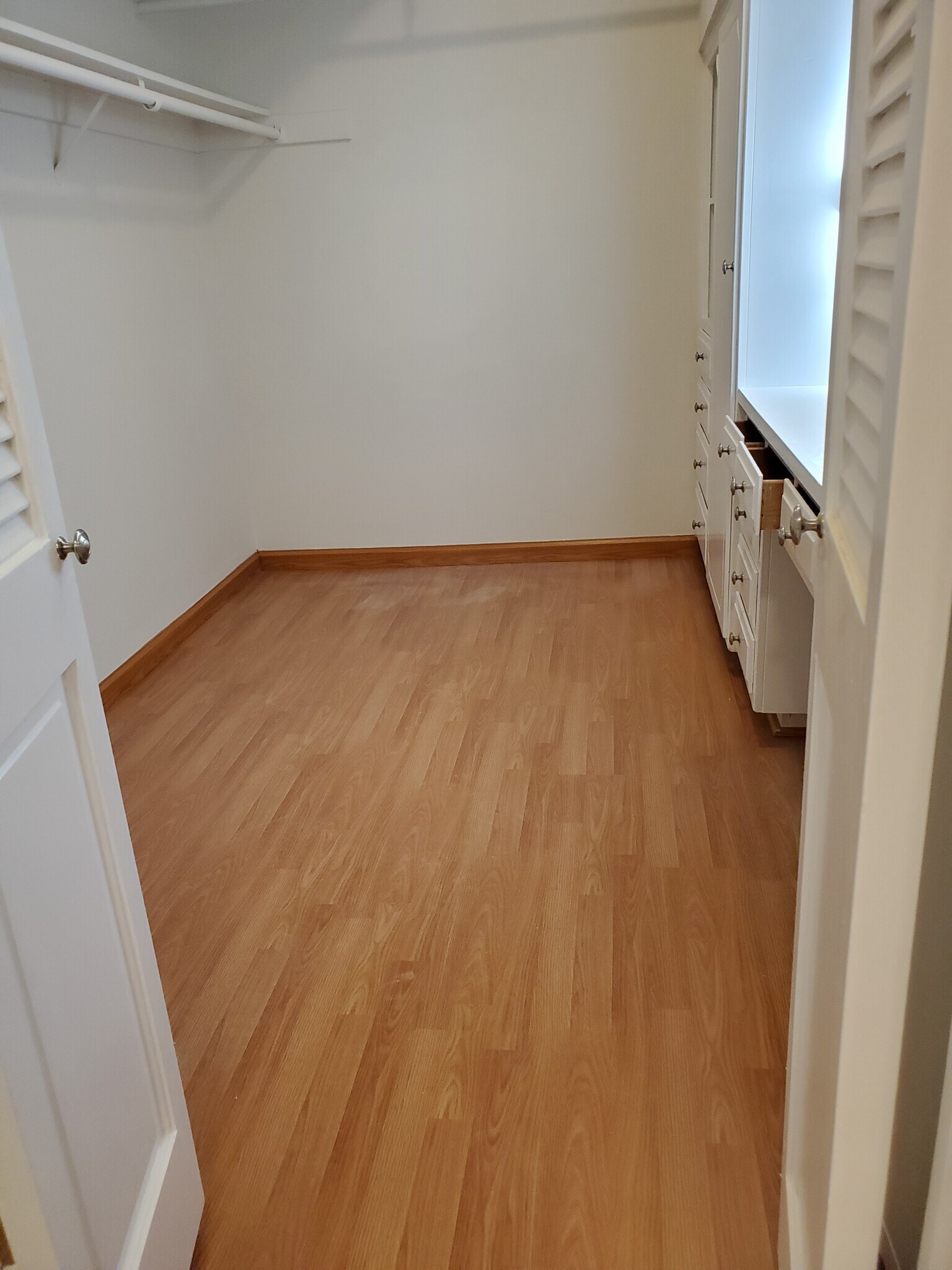 Building Photo - 4200 Laurel Canyon Blvd