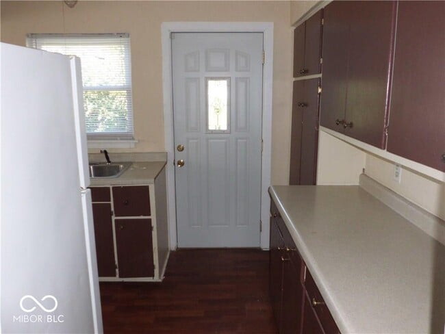 Building Photo - 3602 N Layman Ave