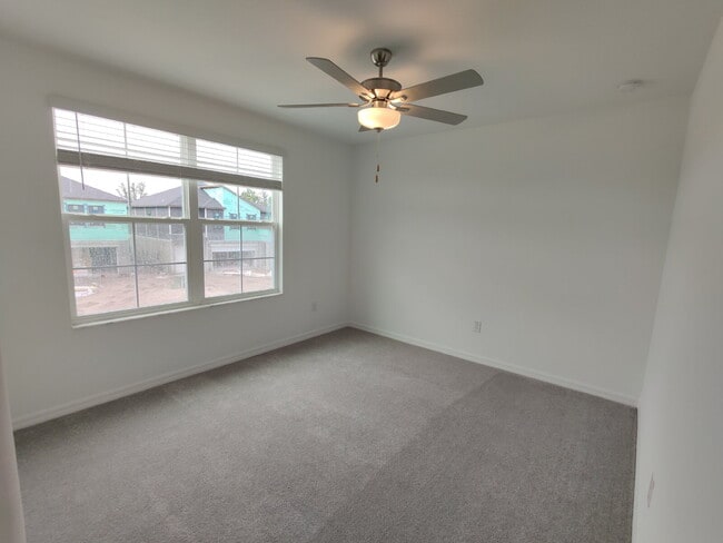 Building Photo - Spacious 5-Bedroom Home with First-Floor Owner's Suite in Land O' Lakes