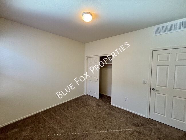 Building Photo - 9906 N Niobrara Way