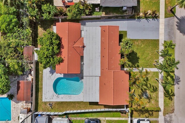 Building Photo - 5750 NW 111th St