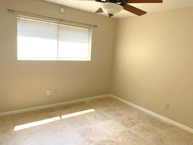 Building Photo - Briar Hill Beauty- Coming Soon