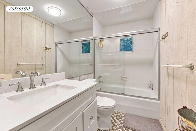 Building Photo - 73 Copeces Ln