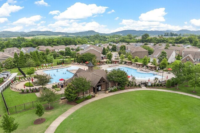 Building Photo - Stunning rental home on a premium lot in s...