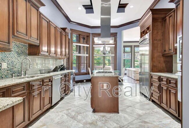 Building Photo - 250 Moss Creek Walk