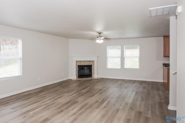 Building Photo - 174 Ranier St