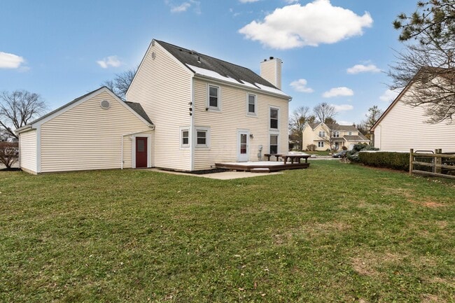 Building Photo - 2236 Sunleaf Ct