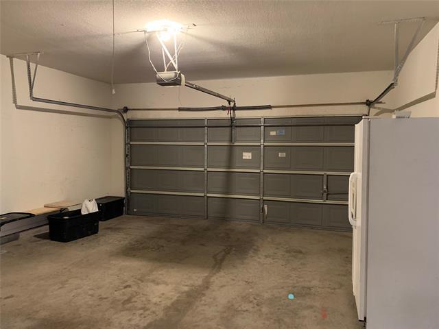 Building Photo - 8825 High Meadows Dr