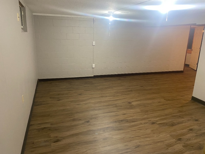 Building Photo - 129 Kingsbury Ave