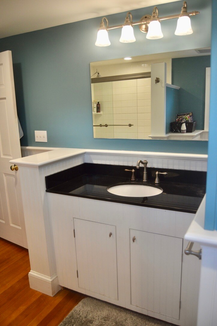 Building Photo - 56 Ash St