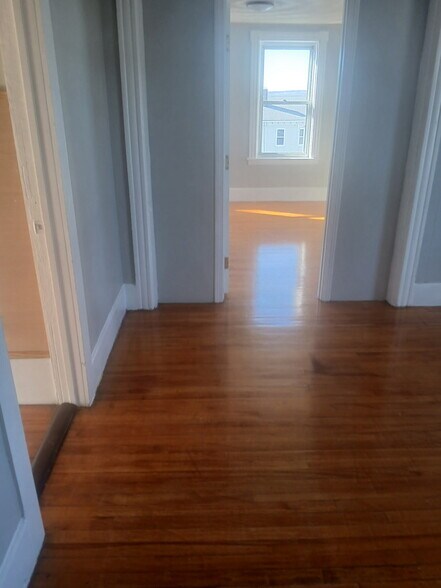 Building Photo - 91 Providence St