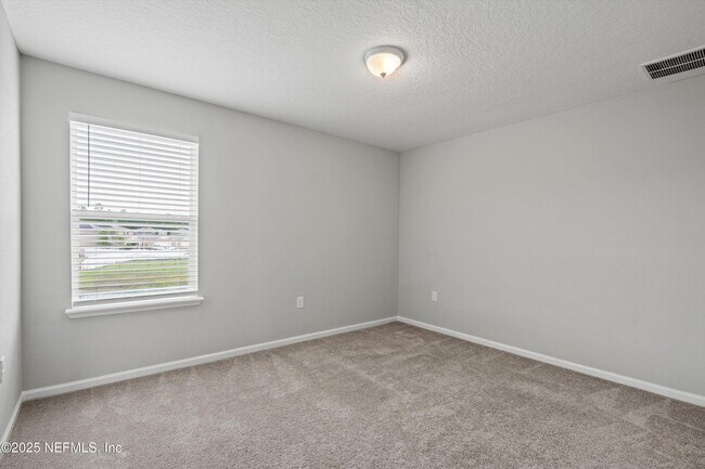 Building Photo - 8047 Arctic Fox Rd
