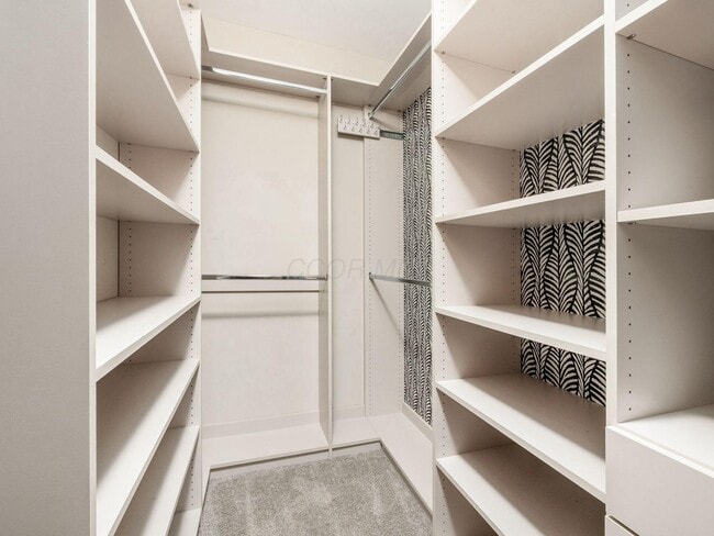 Building Photo - 51 N High St