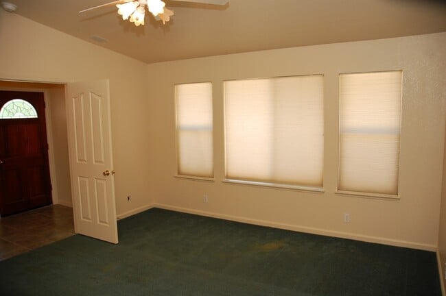 Building Photo - 10375 Spunn Rd