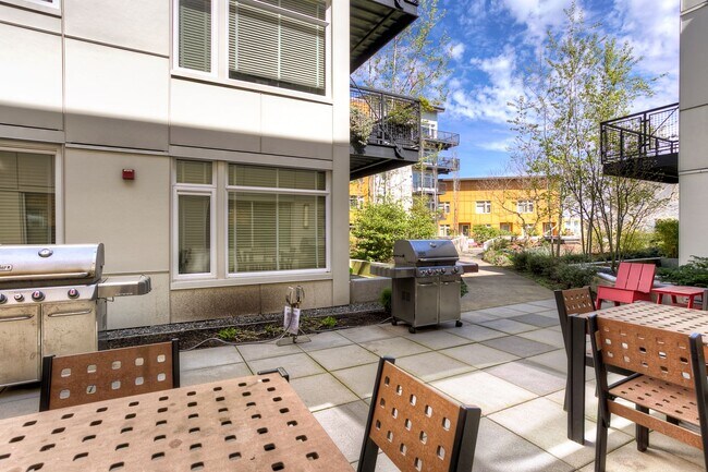 Building Photo - Burien Town Square Condo for lease!