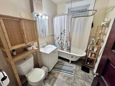 Building Photo - 9 Centre St