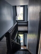 Building Photo - 413 Locust St