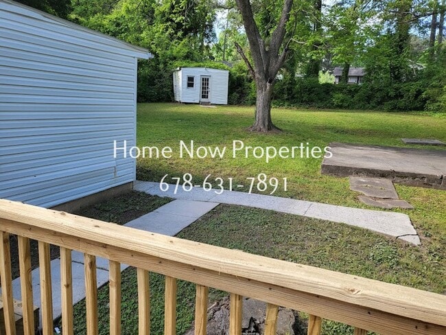Building Photo - 3BR/2BA Home | Huge Private Lot + Deck | F...