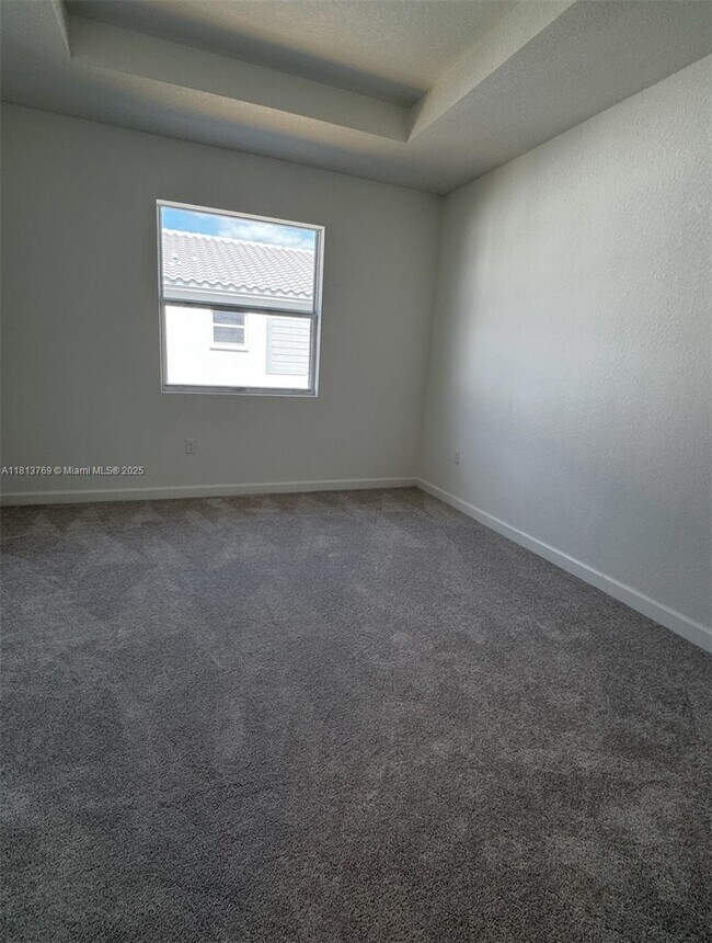 Building Photo - 136 SW 184th Way