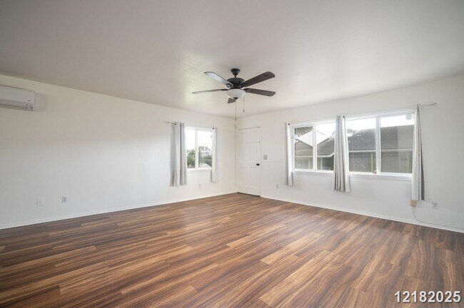 Building Photo - Spacious 4-Bedroom Home in Desirable Ewa Beach Neighborhood