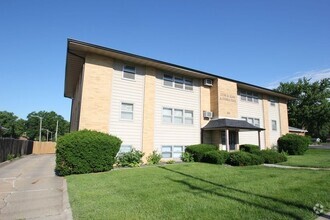 Building Photo - 800 13th St