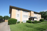 Building Photo - 800 13th St