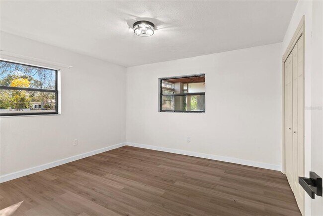 Building Photo - 3203 S Polk Ave