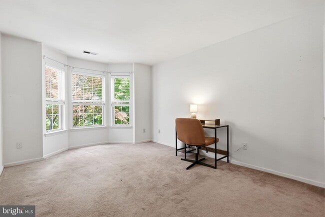Building Photo - 3604 Waltham Ct