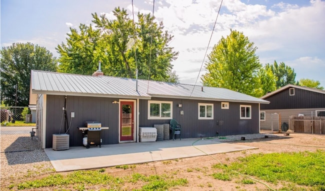 Building Photo - 1609 N Plateau Ave