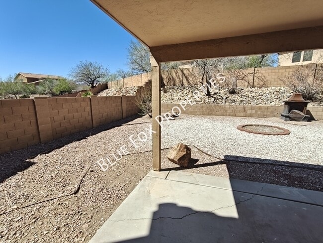 Building Photo - 3421 N Green Gulch Ct