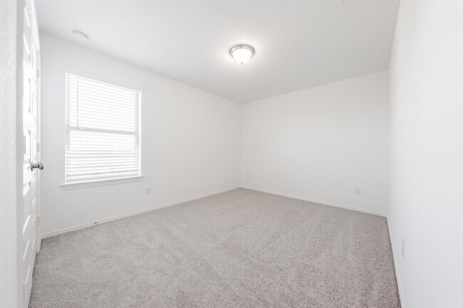 Building Photo - 5731 Tabula Rasa Dr