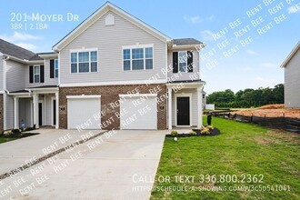Building Photo - 201 Moyer Dr