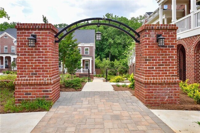 Building Photo - 2006 Attell Way