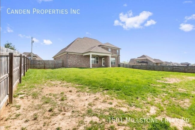 Building Photo - 1501 Millstone Creek Rd