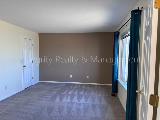 Building Photo - 442 Antero St