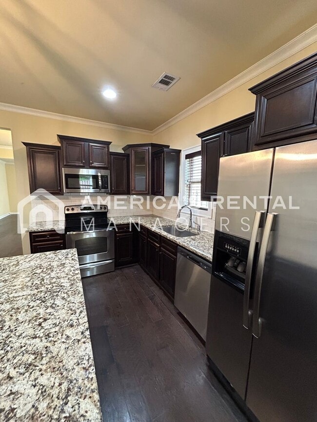 Building Photo - DEPOSIT PENDING! Home in Hoover!!! View with 48 Hours Notice!