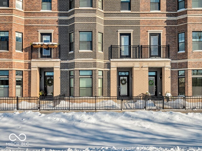 Building Photo - 962 Berkhamsted Ln