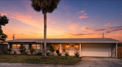 Building Photo - 1220 Cheyenne Dr