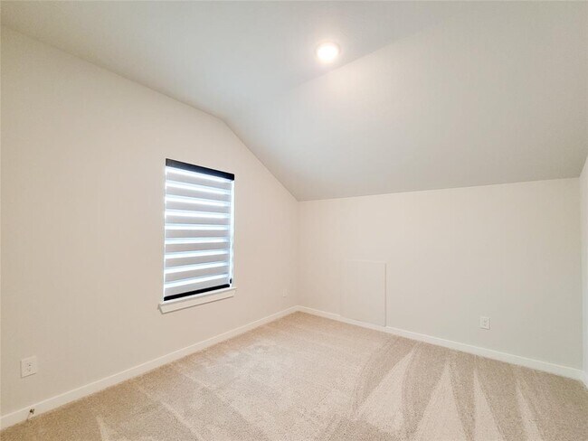 Building Photo - 18206 Summerland Lk Wy