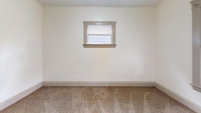 Building Photo - 3339 W.84th