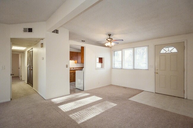 Building Photo - 500 Eldora Ln