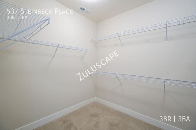 Building Photo - 537 Steinbeck Pl