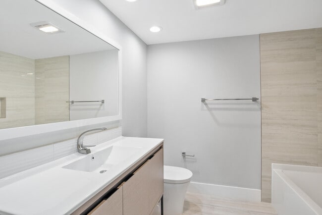 Building Photo - 3118 Kingswood Terrace