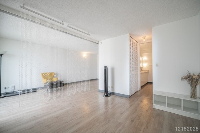 Building Photo - 1655 Makaloa St