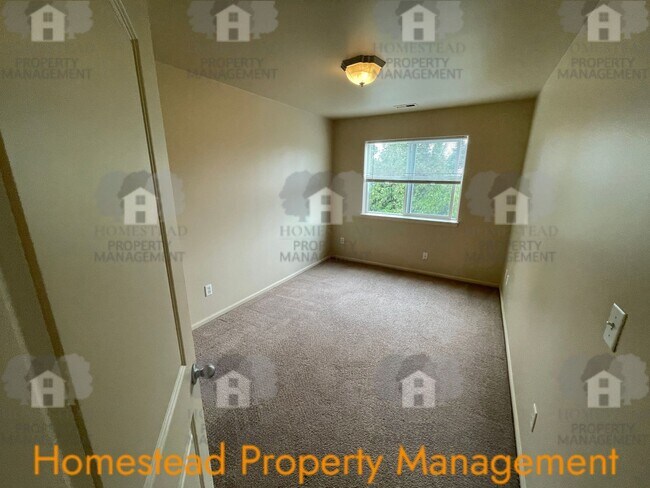 Building Photo - 232