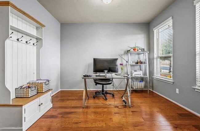 Building Photo - 109 Marble Head Way