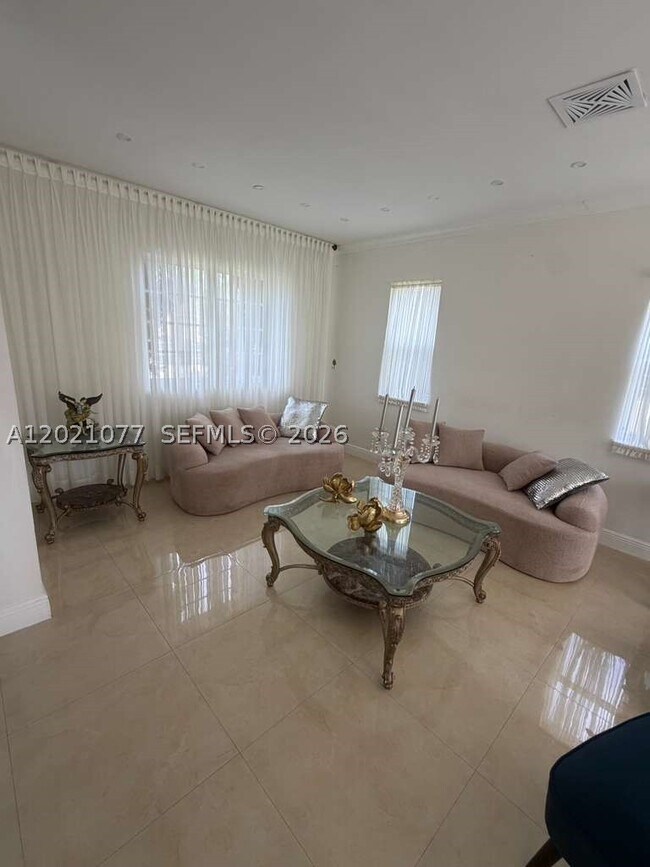 Building Photo - 20851 SW 88th Ct